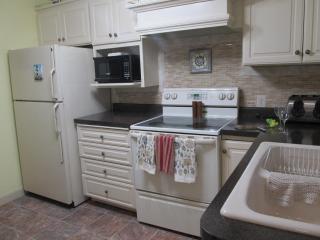 Covered By Faith Rentals -Storybook Home - Rochester - 8