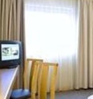 Novotel Milton Keynes - 1