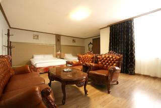Changwon Olympic Hotel - Changwon - 1