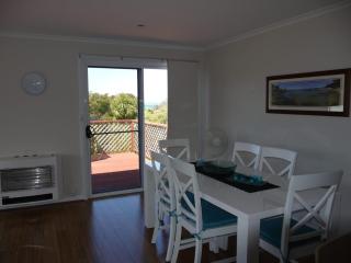 Prime Location - Totally Refurbished - Bridport - 2