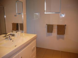Spectacular Holiday Living - Bridport - 2