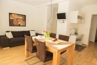 Paleo Finest Serviced Apartments - 6