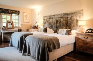 The White Buck - Burley - 4