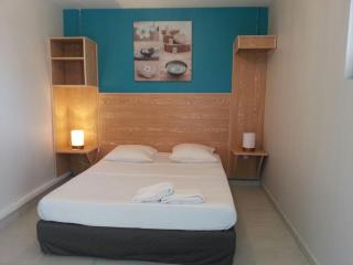 L'ANNEXE 66 , Saint Denis Centre Ville , à 200 m de la Rue Piétonne , du Petit Marché et du Leader Price , sur une rue calme, PARKING GRATUIT sur la rue - Saint-Denis - 8