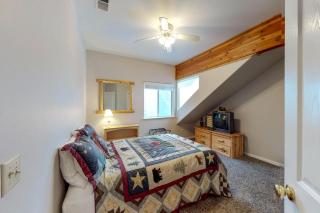 Hatcher's Hideaway - Shaver Lake - 1