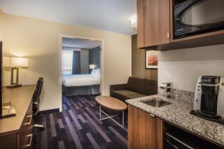 Holiday Inn & Suites Grande Prairie by IHG - Grande Prairie - 1