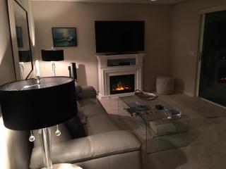 Island View-Spectacular view of Puget Sound and the Olympic Mountains - 6