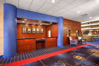 Capitol Plaza Hotel Jefferson City - Jefferson City - 3