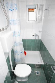 Apartments by the sea Podaca, Makarska - 2575 - 1