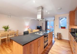 The Holyrood Park Residence - Edinburgh - 9