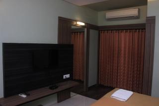 Hotel Sham Suman, Kolhapur- Opposite To Mahalaxmi Temple - Kolhapur - 2