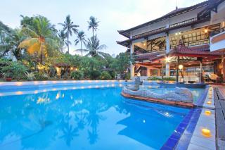 Puri Naga Beachfront Cottages - Legian - 0