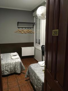 Pensión La Bilbaina - Albergue Logroño - Logroño - 3