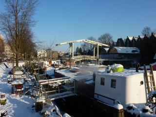 Central & Quiet Canal Apartment - Amsterdam - 3