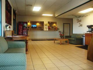 Plaza Inn - Topeka - 7