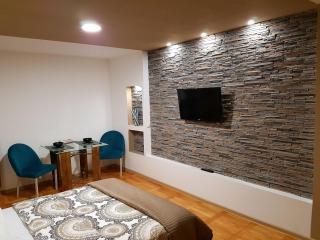 Woodstone apartment - 0