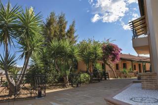 Sun Village Hotel Apartments - Megas Limnionas - 4