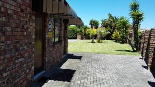 Humewood Home Stay - Port Elizabeth - 6