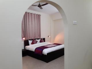 Hotel Avlokan - Near Kainchi Dham Mandir - Bhowāli - 5