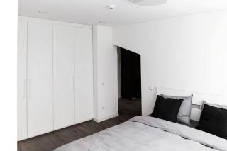 Deluxe Apartments by Hostlovers - Kaunas - 3
