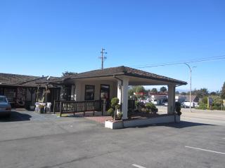 Monterey Fairgrounds Inn - Monterey - 1