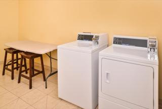 Americas Best Value Inn & Suites-Livingston - Livingston - 5