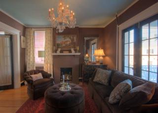 Inn at Court Square - Charlottesville - 6