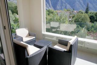 White House - Kotor - 4