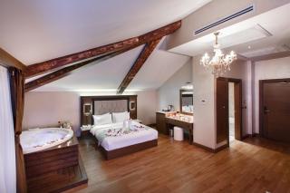 Sera Lake Resort Hotel Spa & Aparts - Trabzon - 2