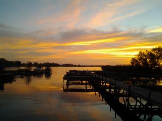 Stoneburg Cove Cottages - 1