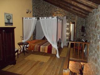 Theasis suites-Ορεινή Φιλοξενία - Kato Trikala Korinthias - 8