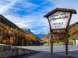 Hotel Alpenfriede - Curon Venosta - 4