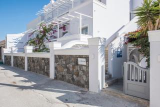 Blue Waves Suites & Apartments - 3