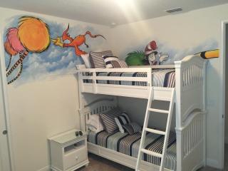 DREAM HOUSE, ECOLAB Sanitzed NEAR DISNEY, POOL FENCE - Orlando - 3