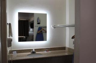 Howard Johnson by Wyndham Holbrook - Holbrook - 1