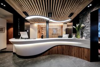 Hotel Tirol - 1