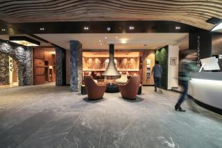 Hotel Tirol - 1