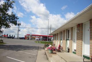 Royal Napanee Inn - Napanee - 7