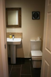 Premier Lodge Central - 8