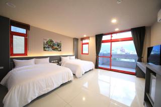 花蓮亮君經典民宿1館加2館民宿-東大門夜市-電梯包棟Bright King Homestay - Città di Hualien - 9