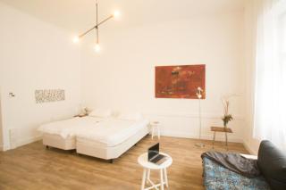 Central , 3 rooms in Frankfurter Tor - 9