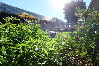 Castles Motel & Driftwood Motel - 4