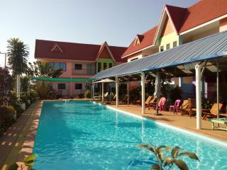 Peace Pool Resort - Khun Han - 0