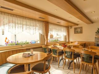 Gasthaus Pension zum Turm - Hospental - 8