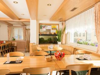 Gasthaus Pension zum Turm - Hospental - 7