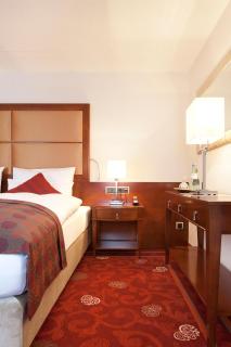 Zu den Drei Linden - Hotel & Restaurant - Wermelskirchen - 3