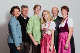Hotel Restaurant Zum Goldenen Anker mit Hallenbad & Wellnessbereich - Windorf - 1