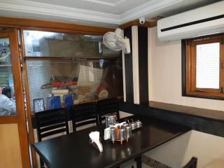 Hotel Sorrento Guest house Anna Nagar East Metro Shenoy Nagar metro budget monthly daily rooms - Chennai - 5