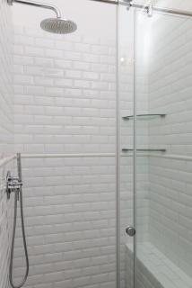 Bauhaus Boutique by TLV2RENT - 4