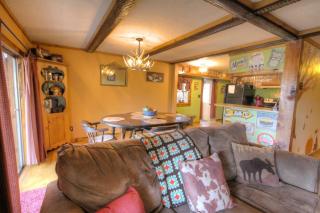 Autumn Ridge- Cozy cabin in the Blue Ridge Mountains with a bubbly hot tub! - Stanley - 5